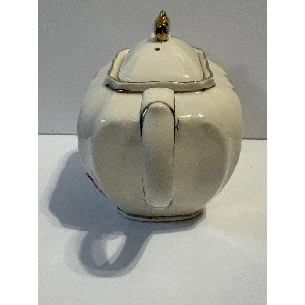 Vintage Sadler Windsor Floral Teapot England